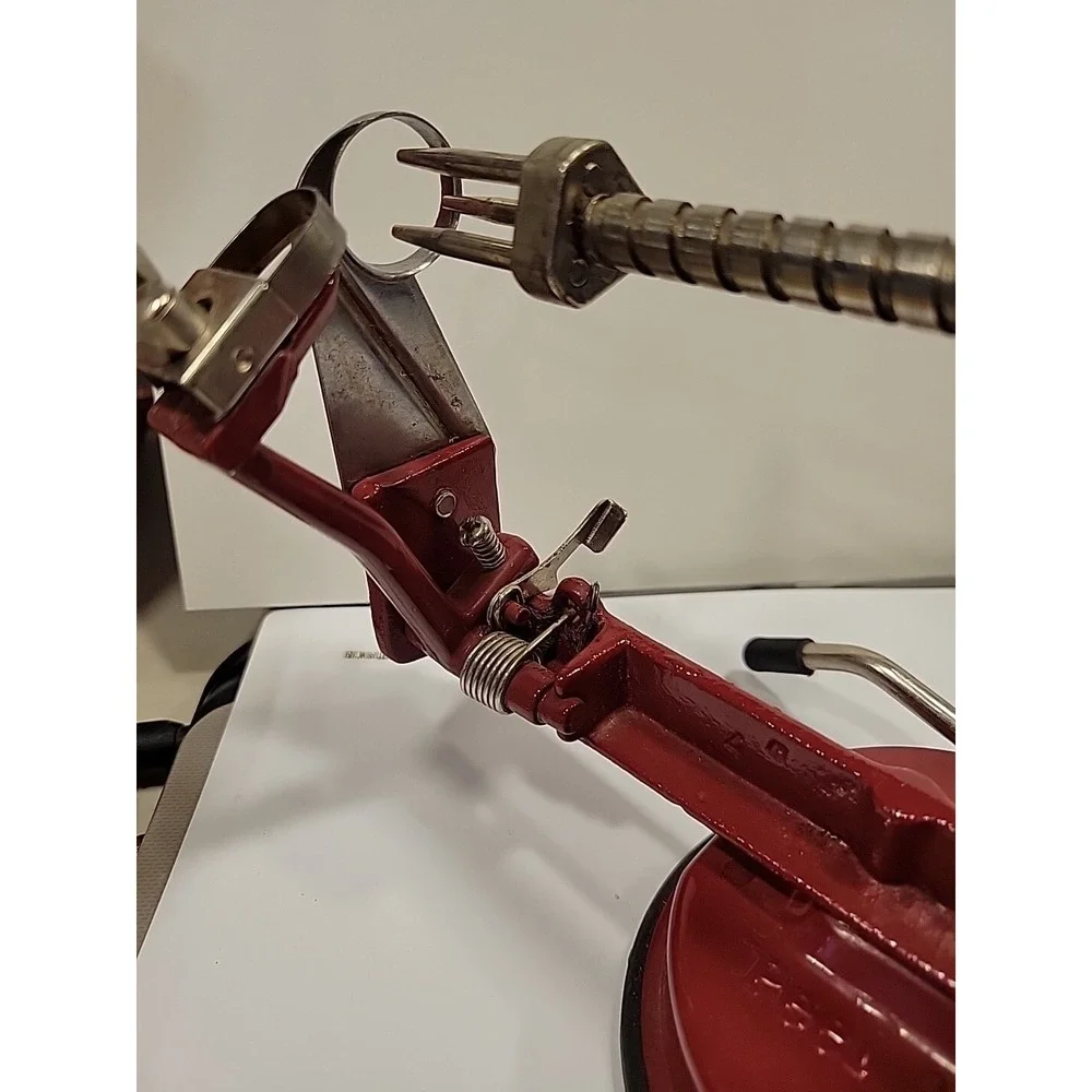 Crank Apple Peeler With Wooden Handle BURGANDY COLOR‎
